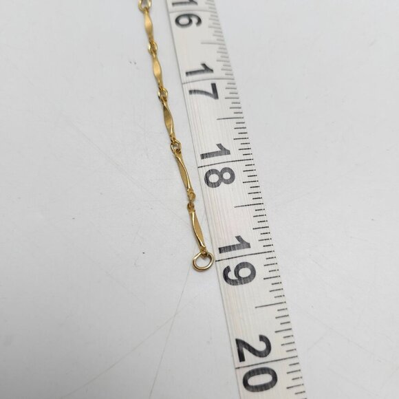 Vintage Gold Tone Station Necklace With Red Crystal Accents 19 in - Picture 4 of 4